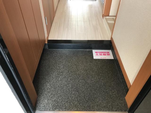 グランドール 玄関