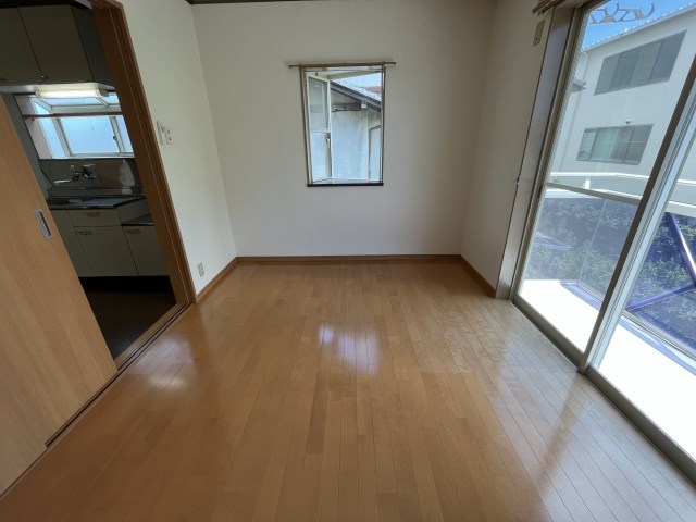 ライラック ベッドルーム