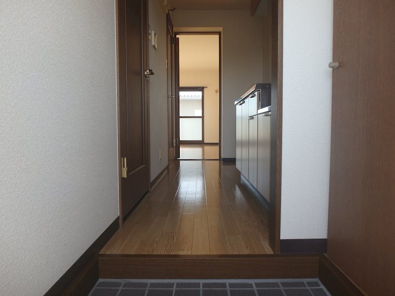 ユートピアマツバラ 玄関