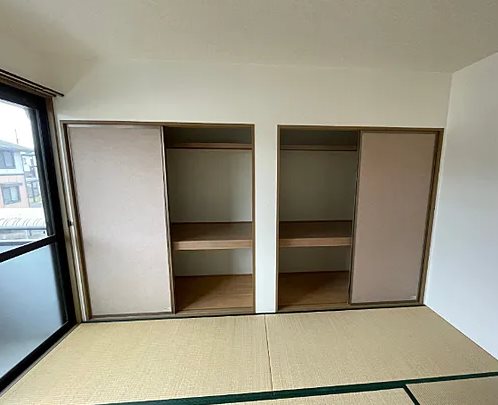 ロイヤルガーデン　ｃ ベッドルーム