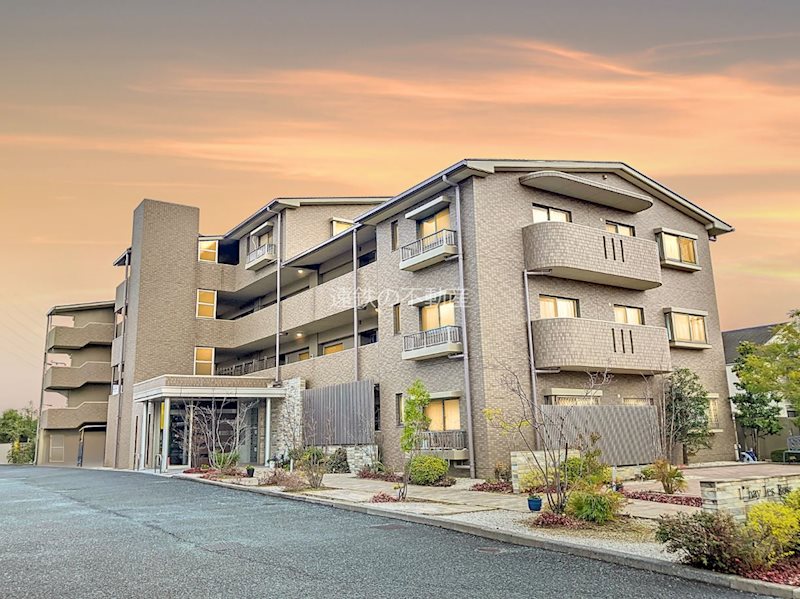 ライ・レ・ローゼ 201号室 外観