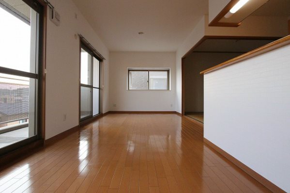 ライ・レ・ローゼ リビング