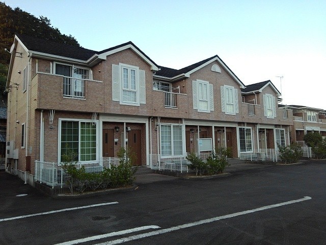 セントラルガーデン 203号室 外観