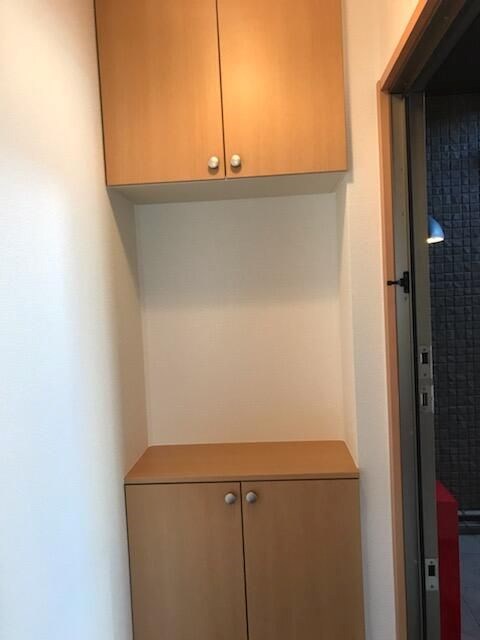 ヴァンベールA 玄関