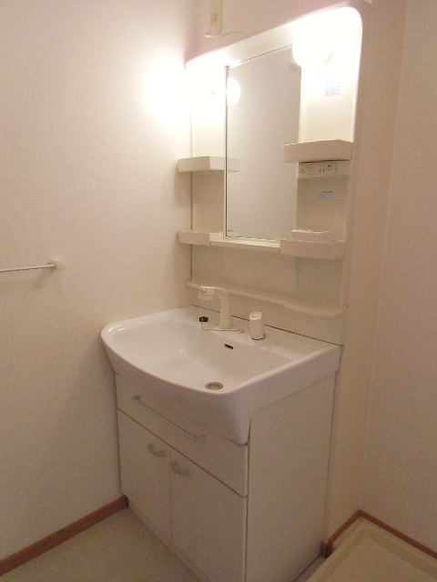 メゾン・ドゥ・アベェニールＢ その他3