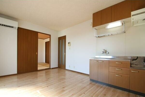 サンライズ弥栄Ⅲ リビング