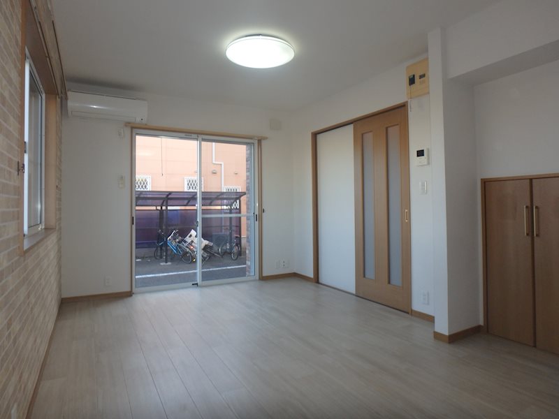 ムーンテラスⅠ リビング