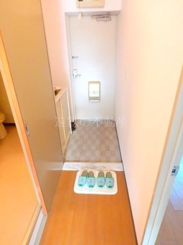 ファミールひろの 玄関