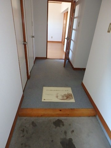 ニューシティ上西 玄関