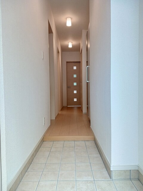 メゾン　ド　ウルー 玄関