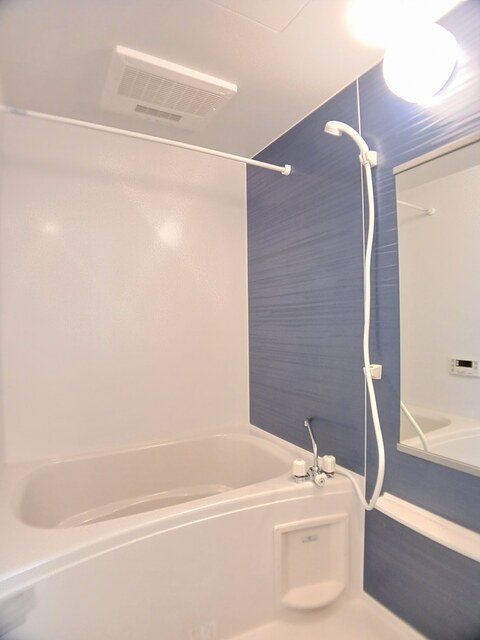 メゾン　ド　ウルー 風呂画像