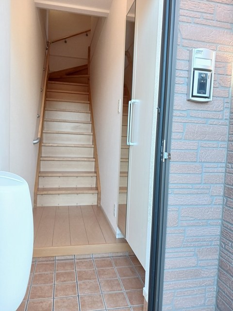 フォルシュ・ミヤ 玄関