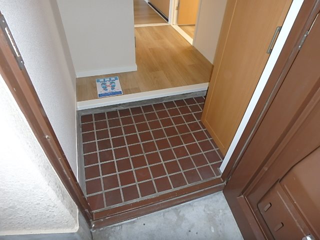 豊田ヒルズ 玄関