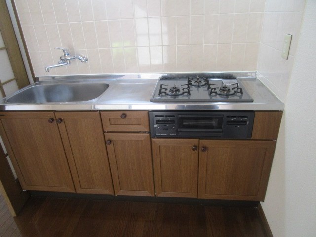 ライトキャッスルⅢ A キッチン