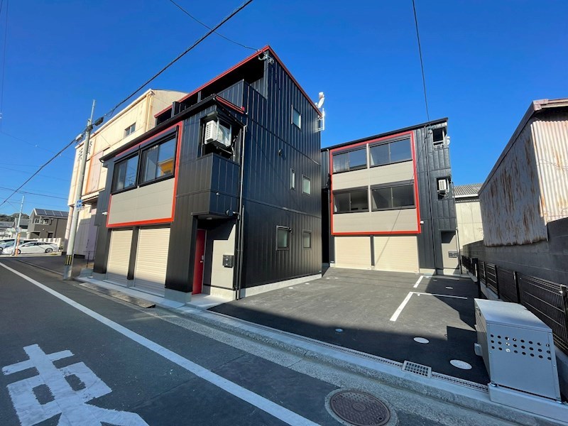 R-Garage助信 E号室 外観