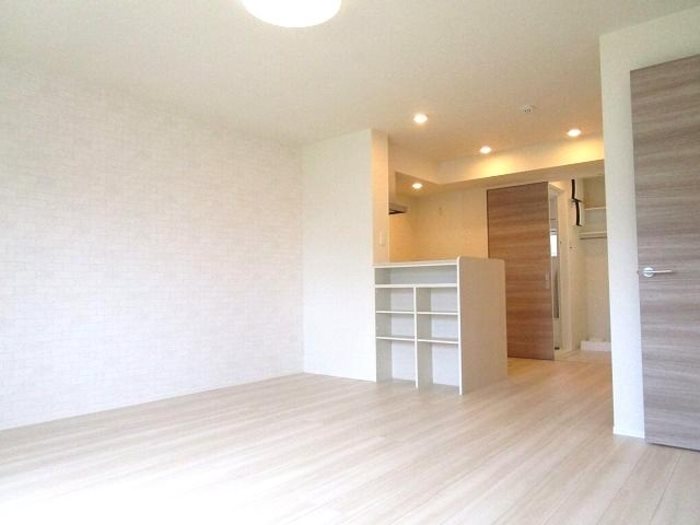 フローラ リビング