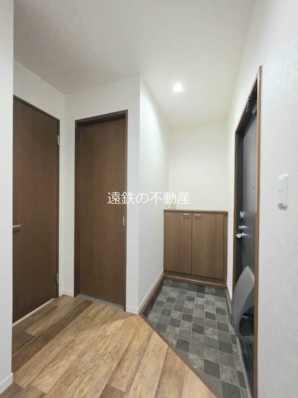 アーリーバード A 玄関