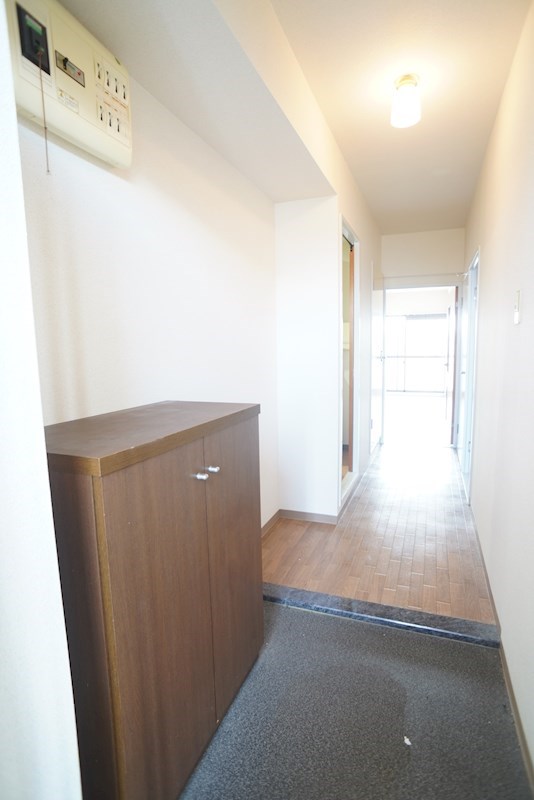 イーストライム 玄関