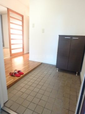 アクスレイマンションＢ 玄関