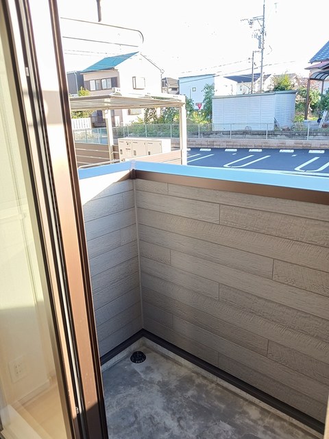 ホワイトルーム恩地 ベランダ