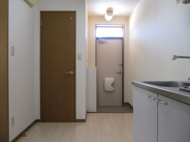 フォーレ三和Ⅱ 玄関