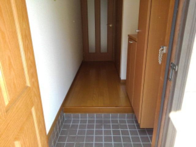 フォーリストガーデン　Ａ 玄関