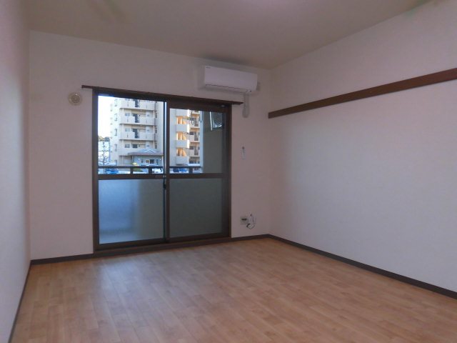 ハミング愛野 リビング