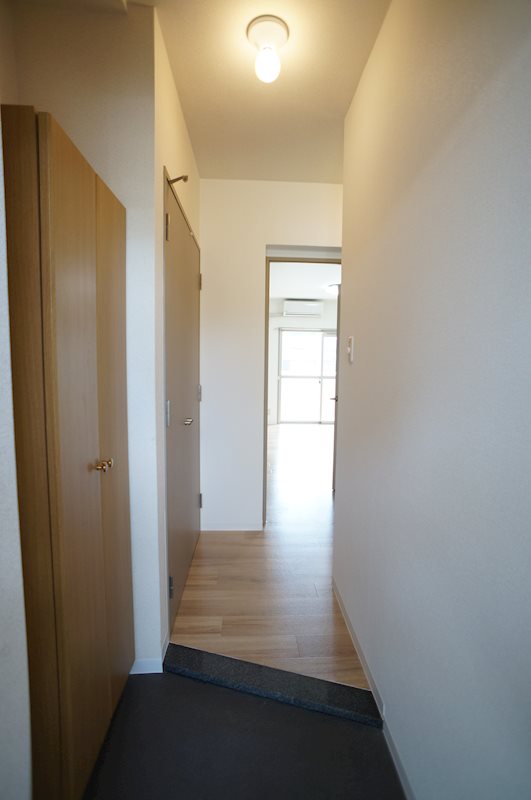 エルシックス 玄関