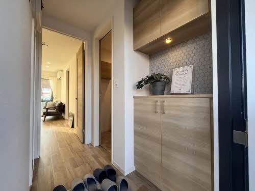 クローバー&amp;ensp;Ａ 玄関