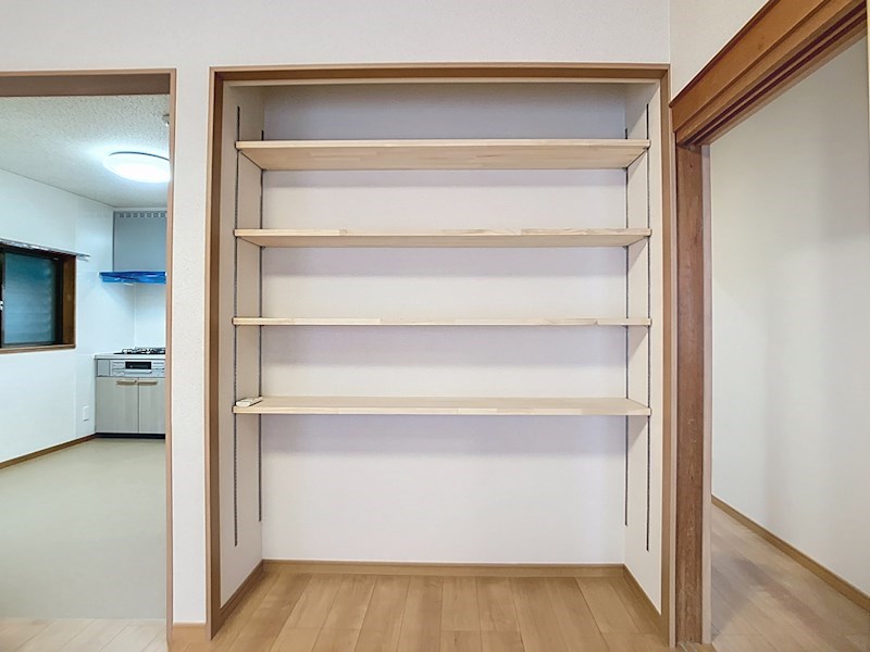 三組町162-2貸家 収納