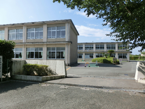 グリーンヒルズ富塚Ｂ 小学校
