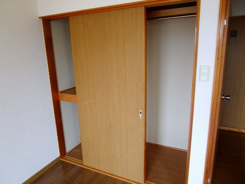 メゾンプレーリーC 収納