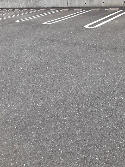 エアリーヒルズ 駐車場