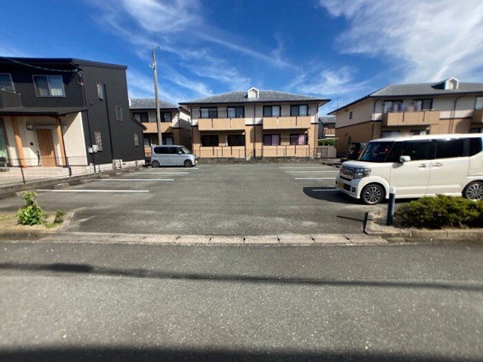 ハイカムール北島 A 駐車場
