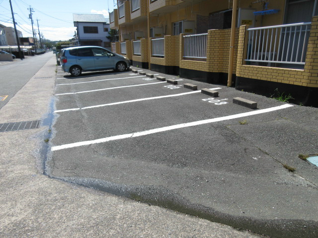 リバーハイツ今之浦Ⅰ 駐車場