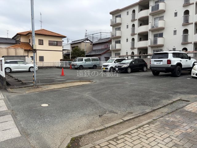 ソシア安松 駐車場