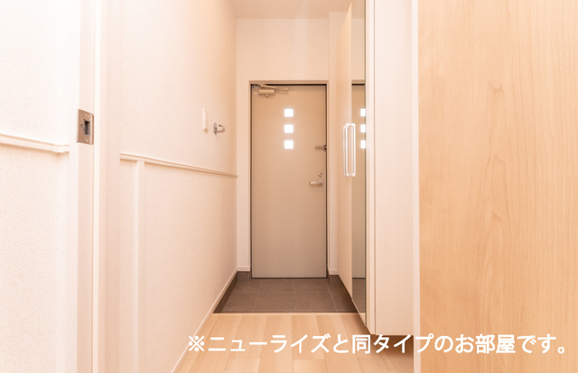 ルナ　ソレイユ 玄関