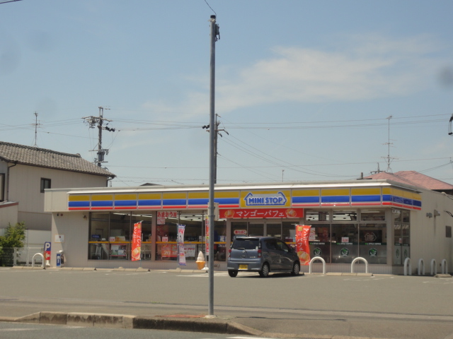 クオーレ コンビニ