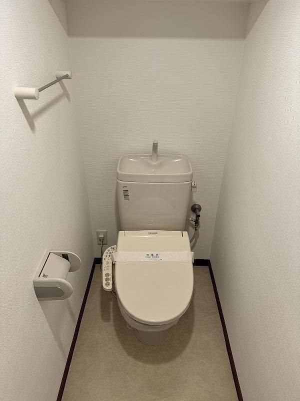 デラパーチェ トイレ