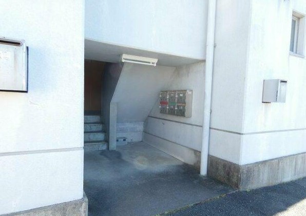 本町サンハイツ エントランス