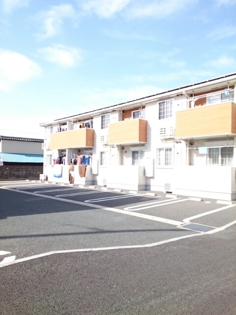 ヴィラ　フィオーレ 駐車場