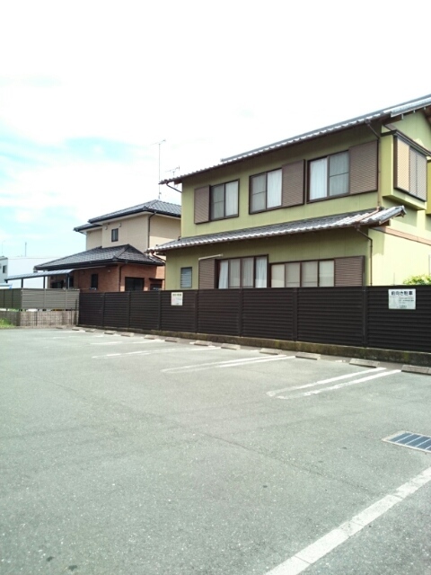 レイクウイン 駐車場