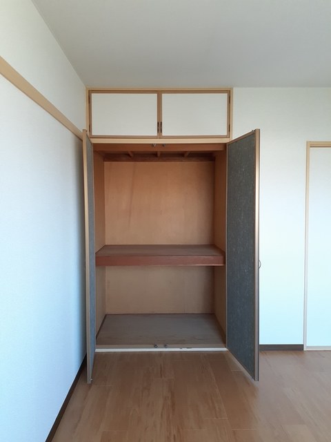 メゾンエンジュ 収納