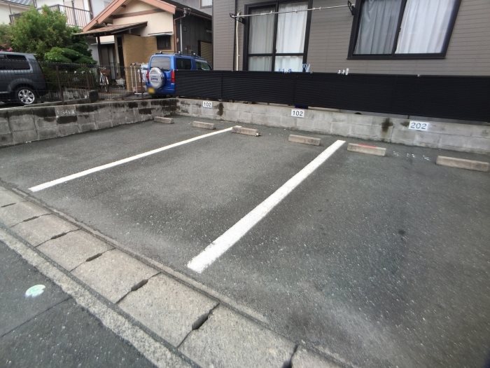 ラファール 駐車場