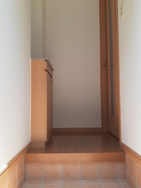 ラークヒルズ 玄関