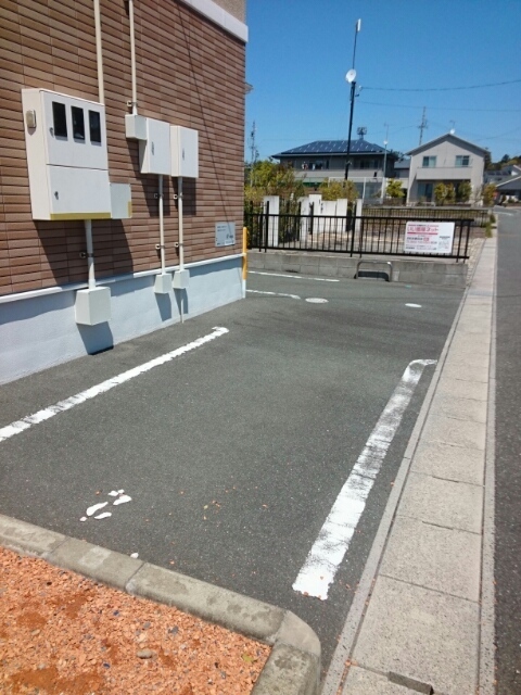 チェリッシュハウス 駐車場