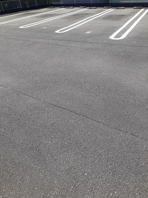 メゾン・オー　スリー 駐車場