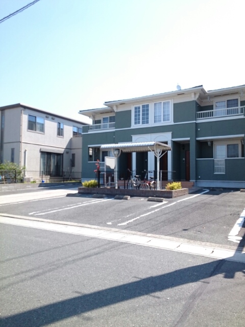 カトル・Ｎ 駐車場
