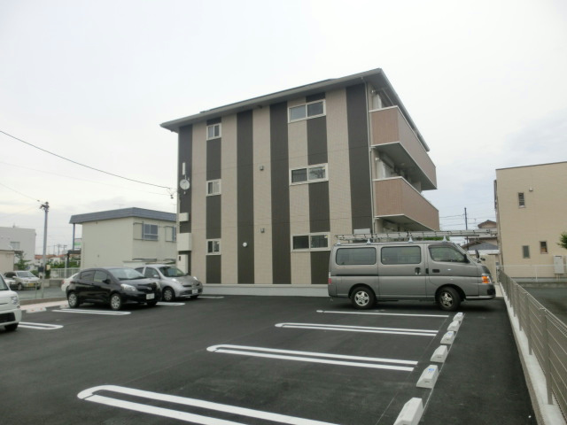 Stripe SW 駐車場