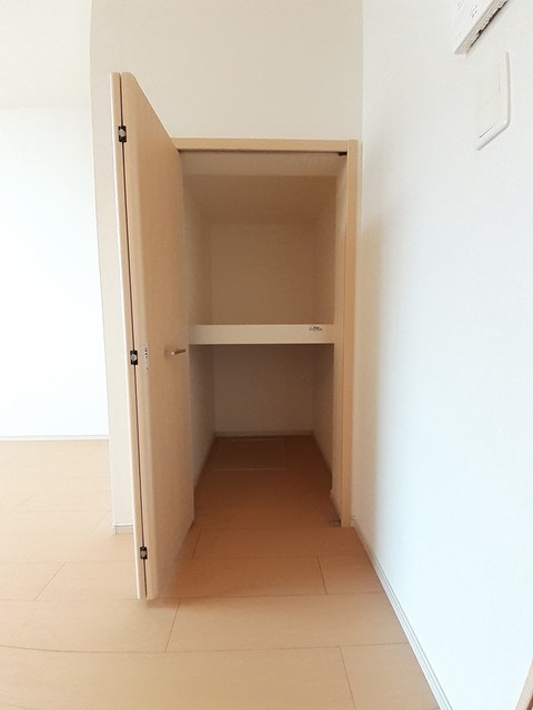 グレイスヒルズ 収納